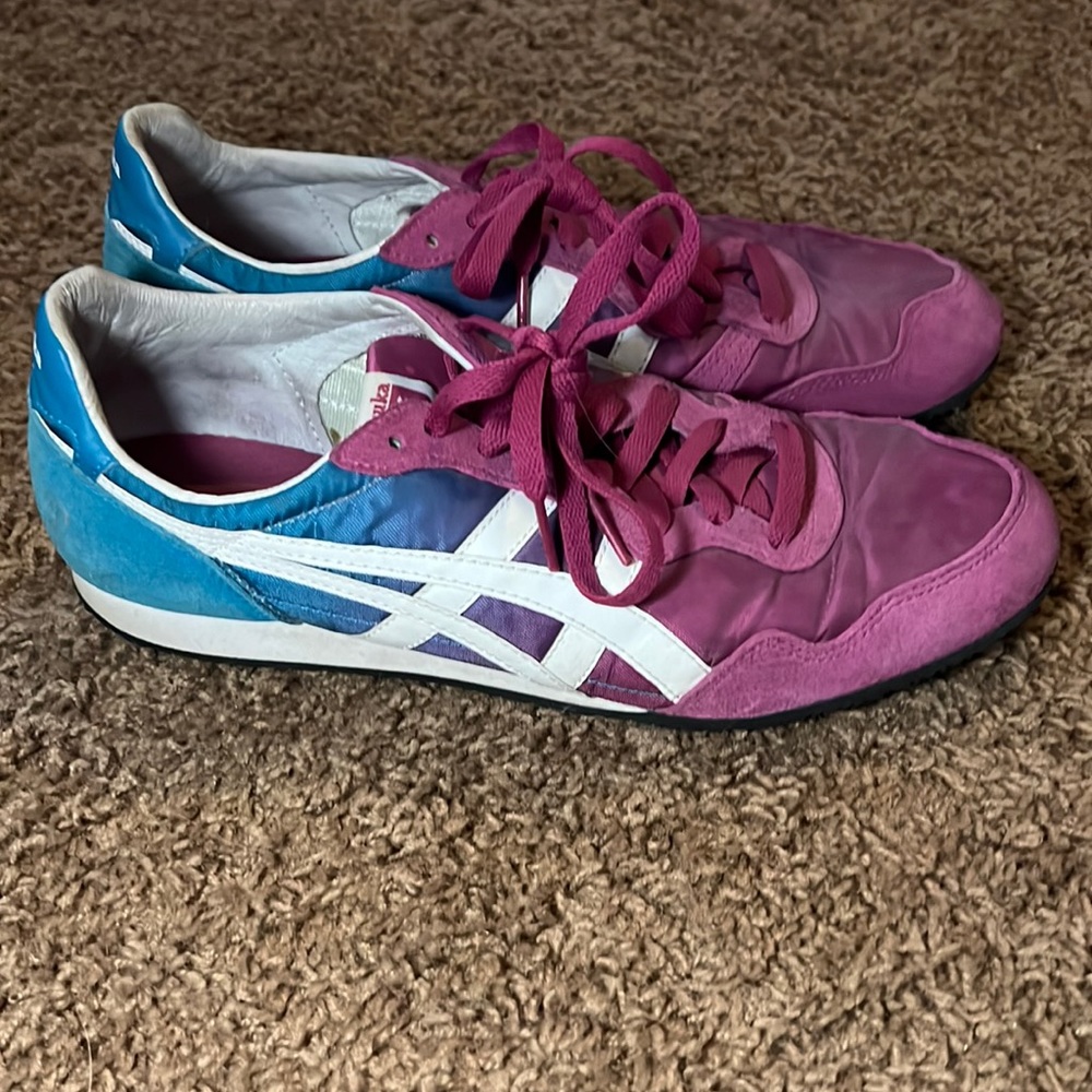 Women’s Onitsuka Tiger sneakers pink and blue size 10.5